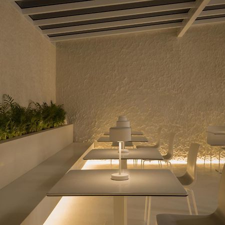Hotel Hello Plovdiv - Free Parking And Pet Friendly Buitenkant foto