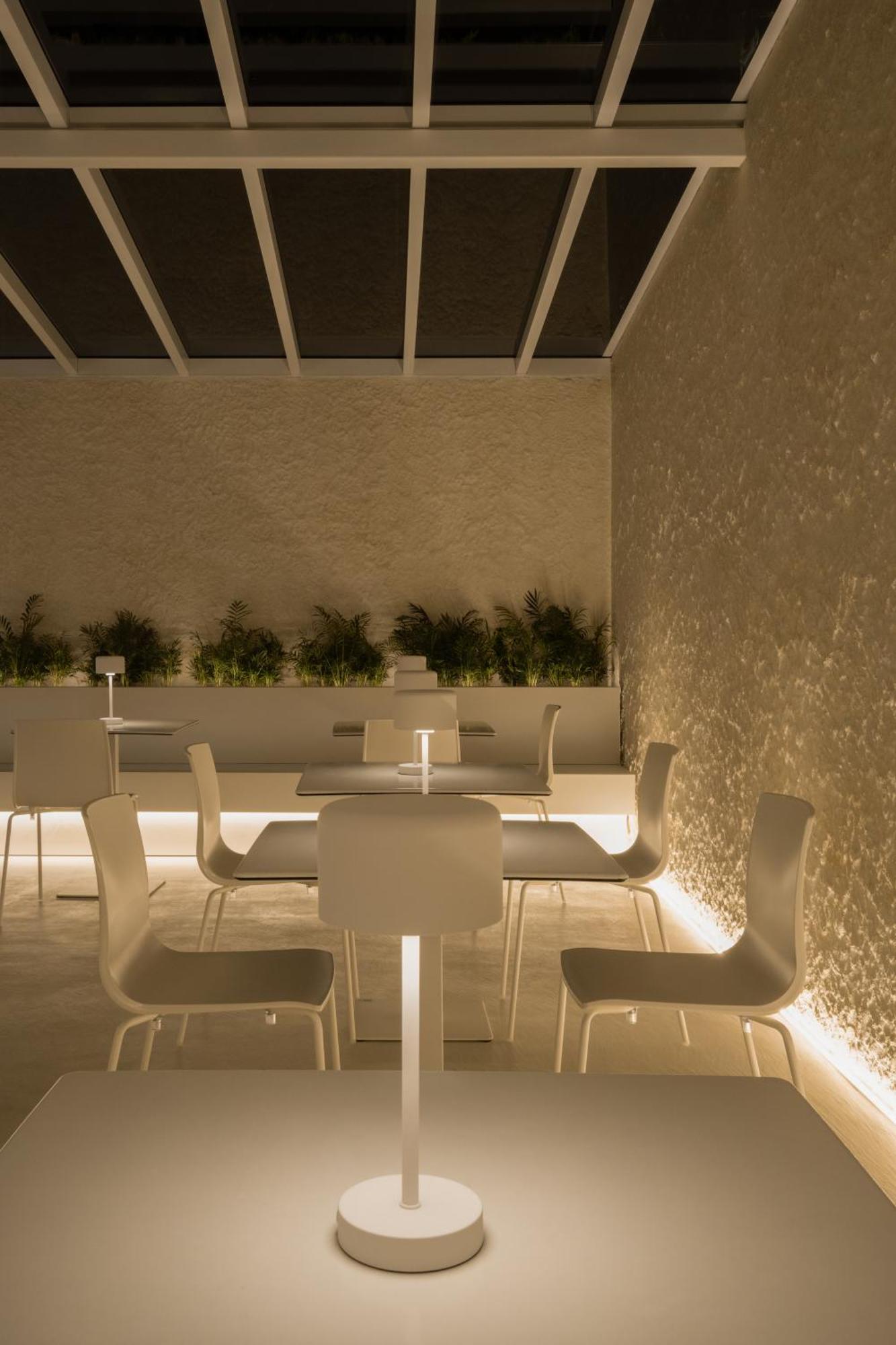 Hotel Hello Plovdiv - Free Parking And Pet Friendly Buitenkant foto
