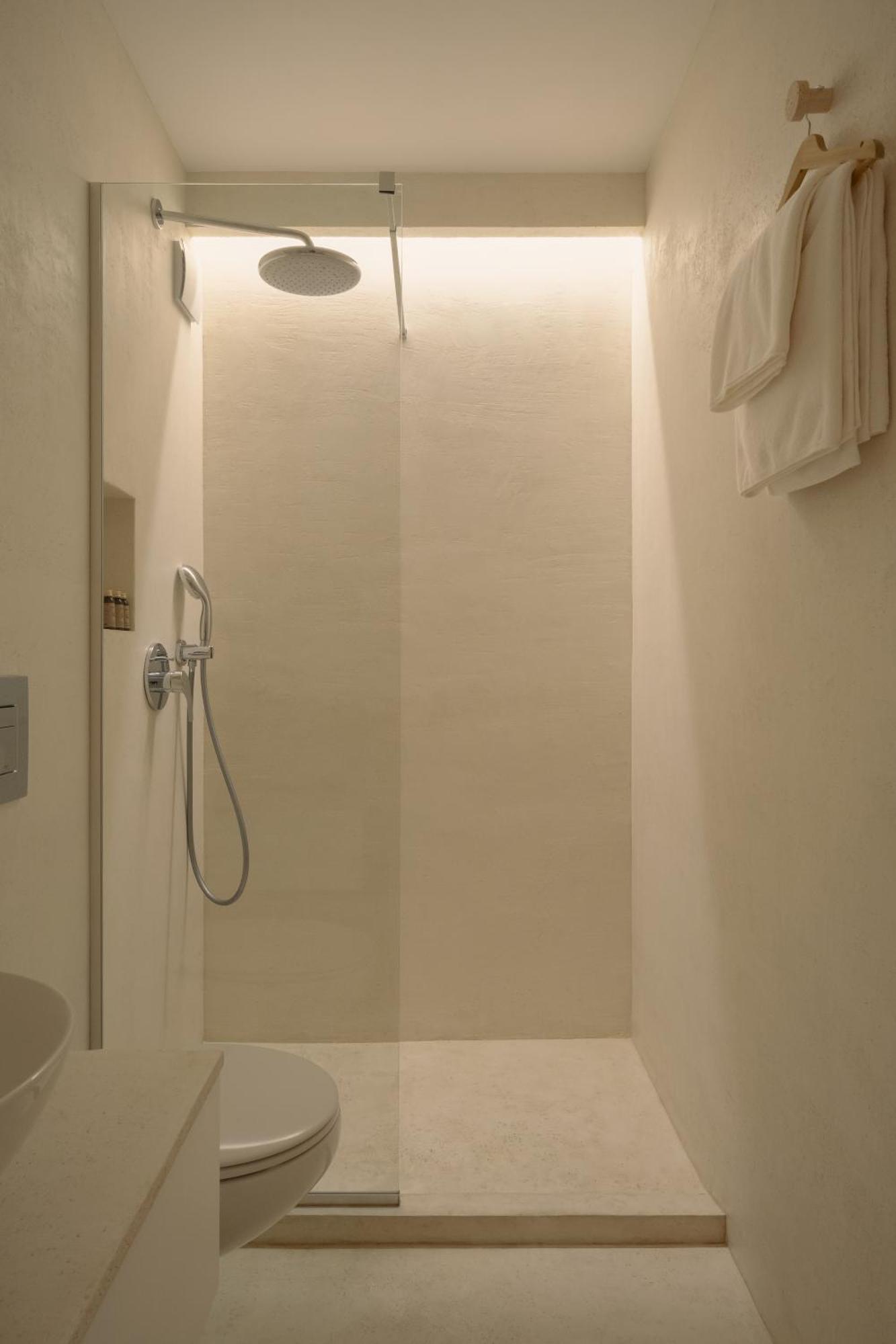 Hotel Hello Plovdiv - Free Parking And Pet Friendly Buitenkant foto