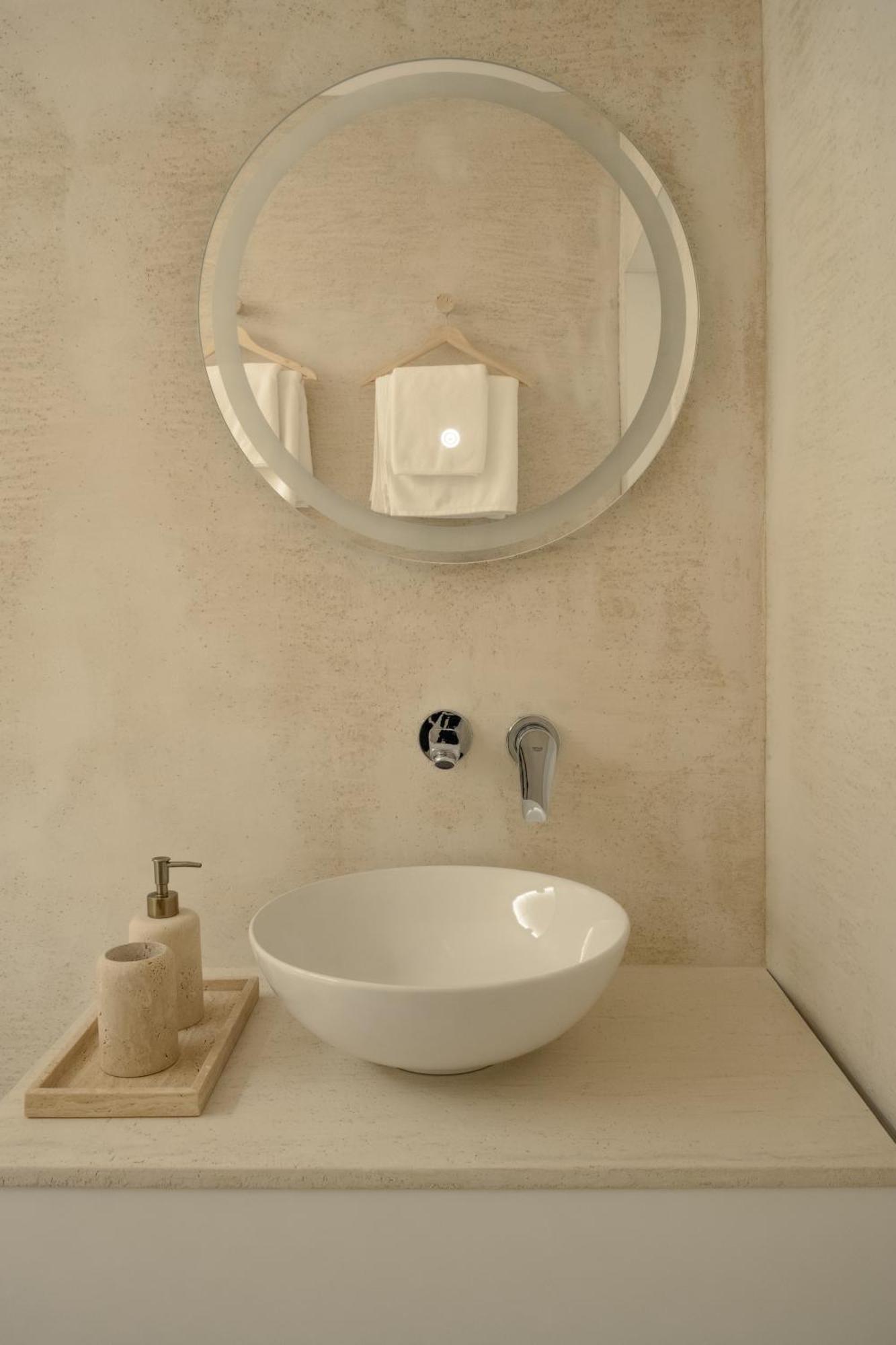 Hotel Hello Plovdiv - Free Parking And Pet Friendly Buitenkant foto